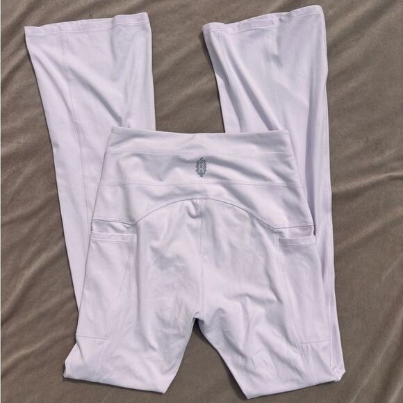 Free People Movement Lilac Flare Bottoms Women’s Size SMALL NWOT! - Picture 1 of 8